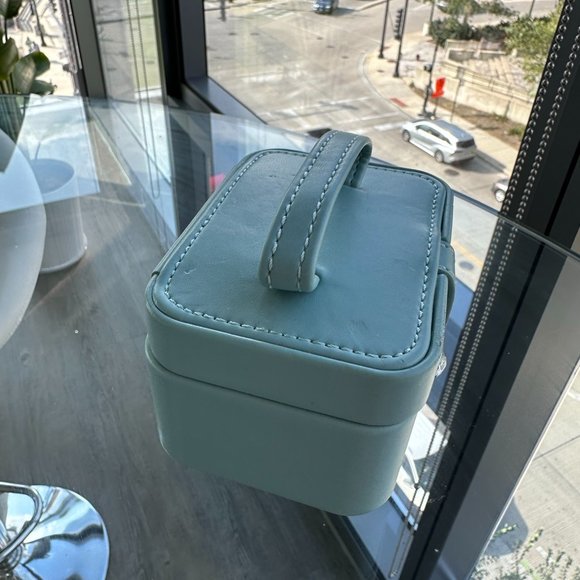 Light Blue Leather Mini Travel Jewelry Box w Handle and Ring Slots Tuscan Design - Picture 4 of 5